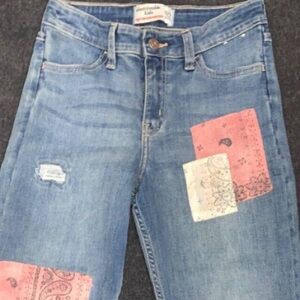 4 Abercrombie’s pants 11/12 for girl like new